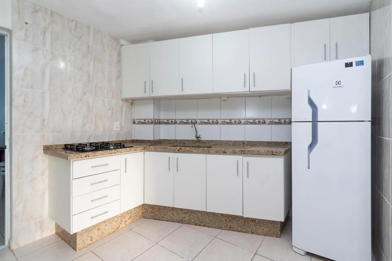 Residencial Guilhermina 01 Villa Bombinhas 0*,  Brasile